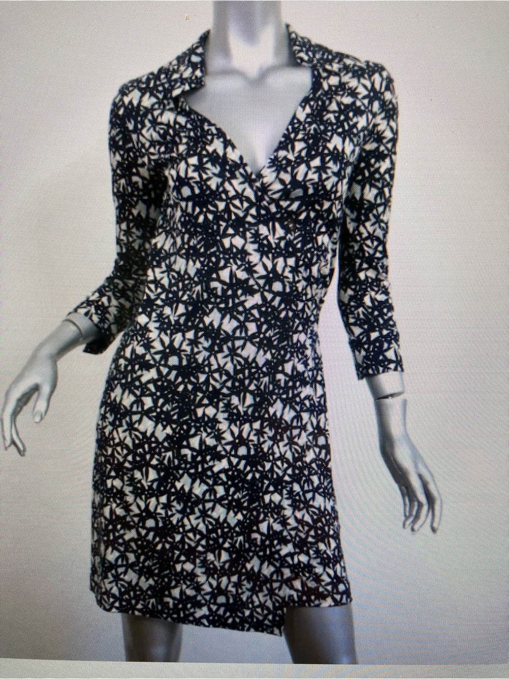 Diane Von Furstenberg Silk Knit Justin Wrap Dress Size 8